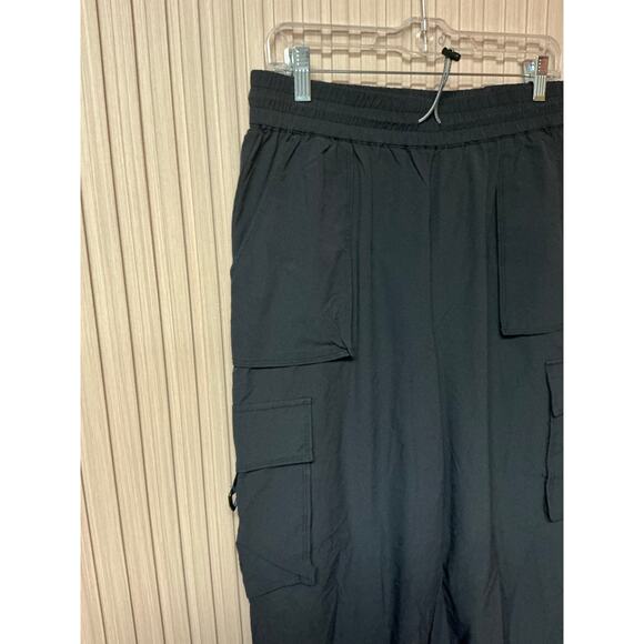 Fabletics Heights Cargo Pant Black Women’s Size L - Picture 8 of 13